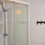 Kaeringsund אתר נופש 4*