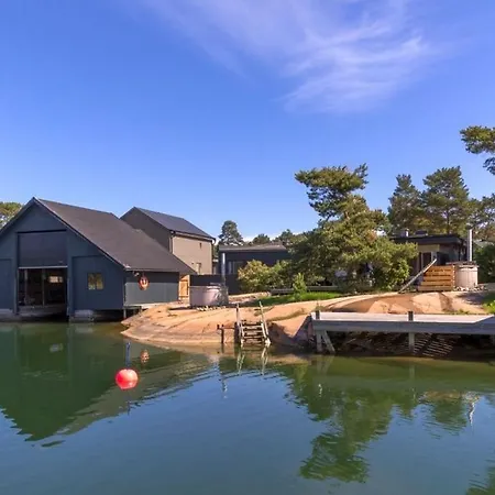 カリンスンド リゾート 4*