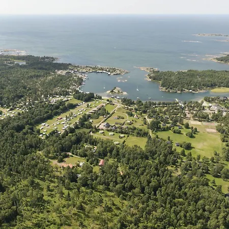 カリンスンド リゾート 4*